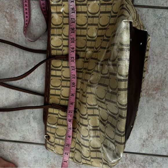 Carolina herra logo handbag ch purse medium tote big signature shoulder bag - Picture 9 of 10